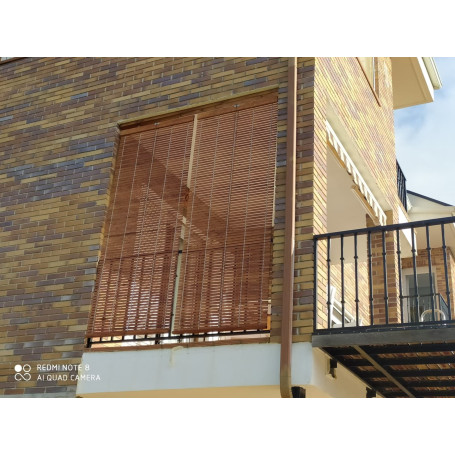 Persiana alicantina de madera cerezo barnizada para puertas exterior a medida persianasalicantinas.net