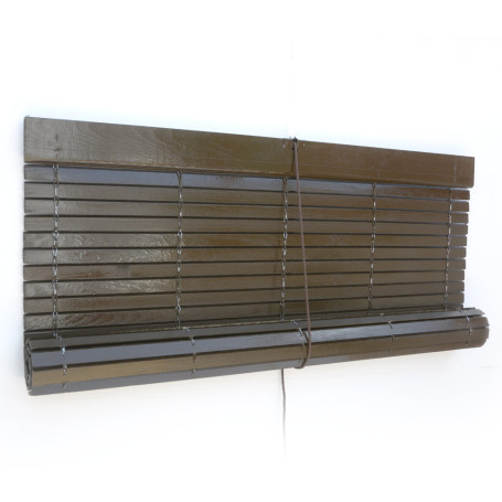 Persiana alicantina marrón oscuro de madera enrollable para exteriores a medida persianasalicantinas.net.