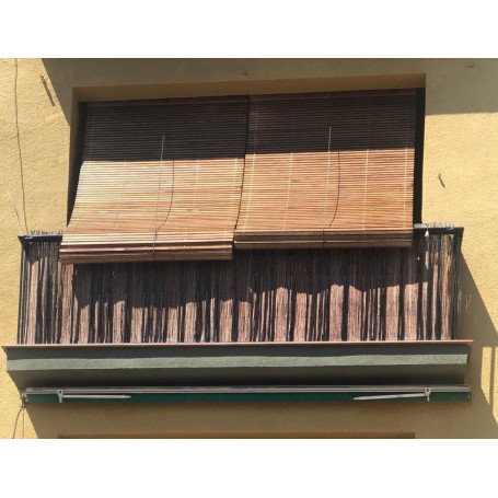 Persiana alicantina de madera cerezo enrollable en balcón exterior persianasalicantinas.net